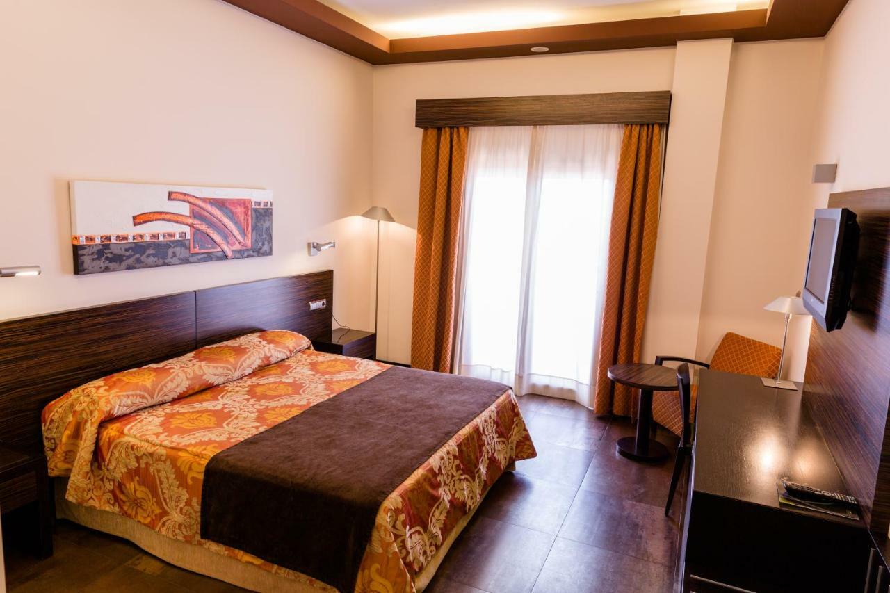 Hospedium Hotel Los Periquitos Fortuna Luaran gambar